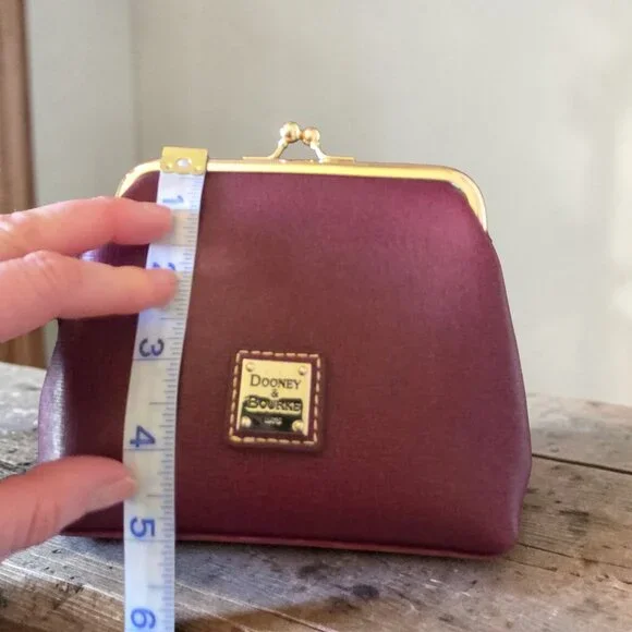 Dooney & Bourke Leather Large Framed Coin Purse Kisslock NWT Cranberry - Picture 13 of 16